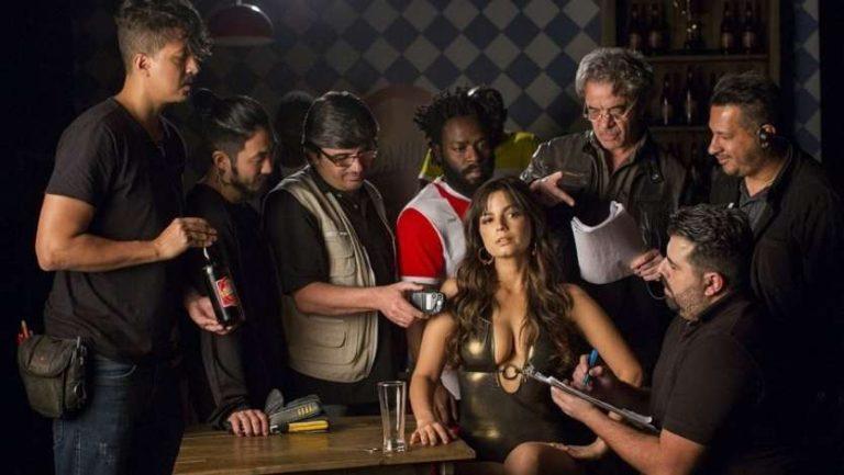 Постер бразильского сериала «Саманта!»